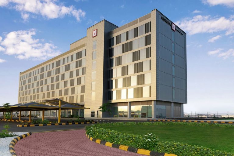 Taiba Holding Company announces the distribution of profits to shareholders for the first quarter of fiscal year 2018